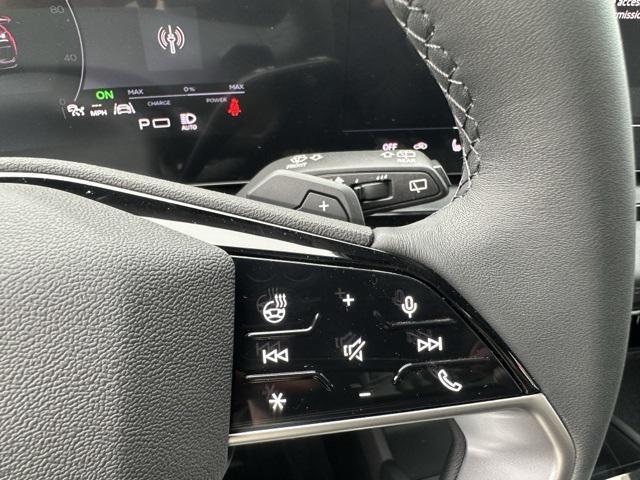 new 2025 Audi Q6 e-tron car, priced at $68,625