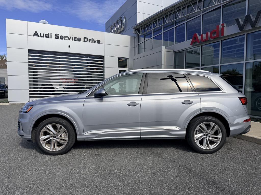 used 2022 Audi Q7 car, priced at $42,792