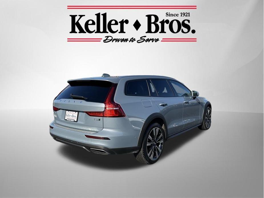 used 2022 Volvo V60 Cross Country car, priced at $38,992