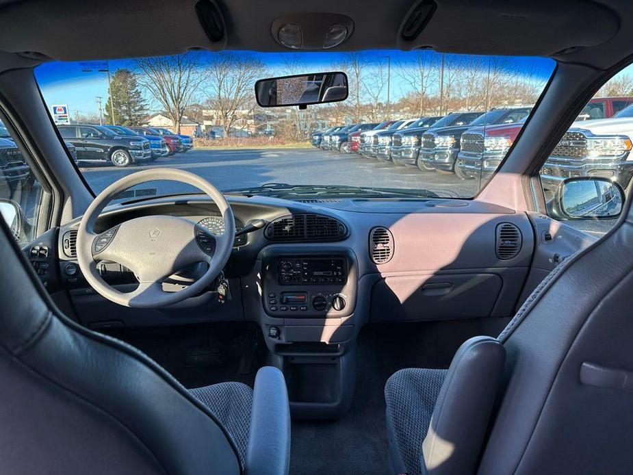 used 1996 Dodge Grand Caravan car, priced at $6,995