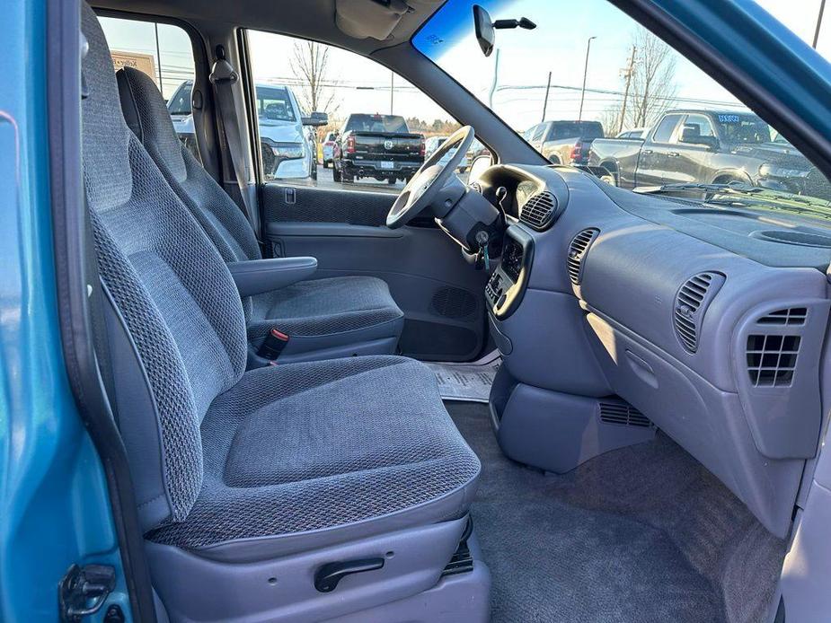 used 1996 Dodge Grand Caravan car, priced at $6,995