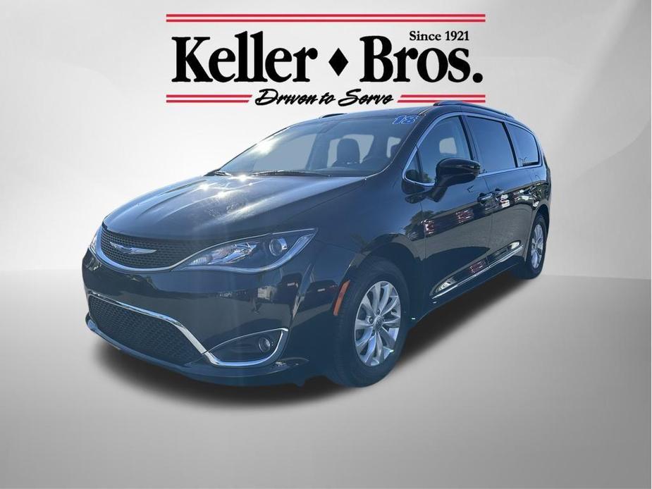 used 2018 Chrysler Pacifica car, priced at $26,997