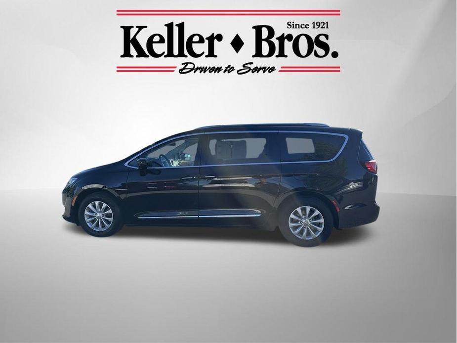 used 2018 Chrysler Pacifica car, priced at $26,997