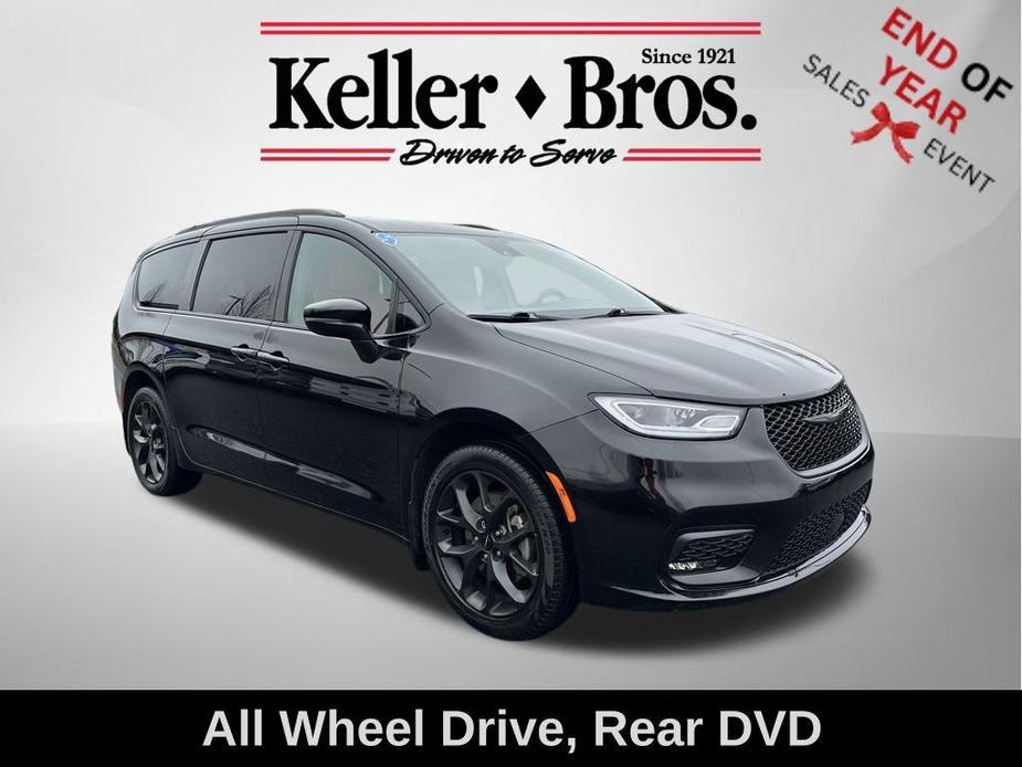 used 2021 Chrysler Pacifica car, priced at $40,995