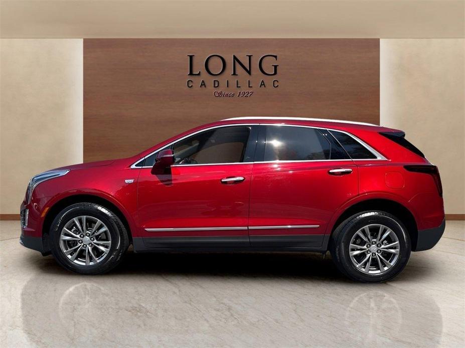 used 2021 Cadillac XT5 car, priced at $36,491