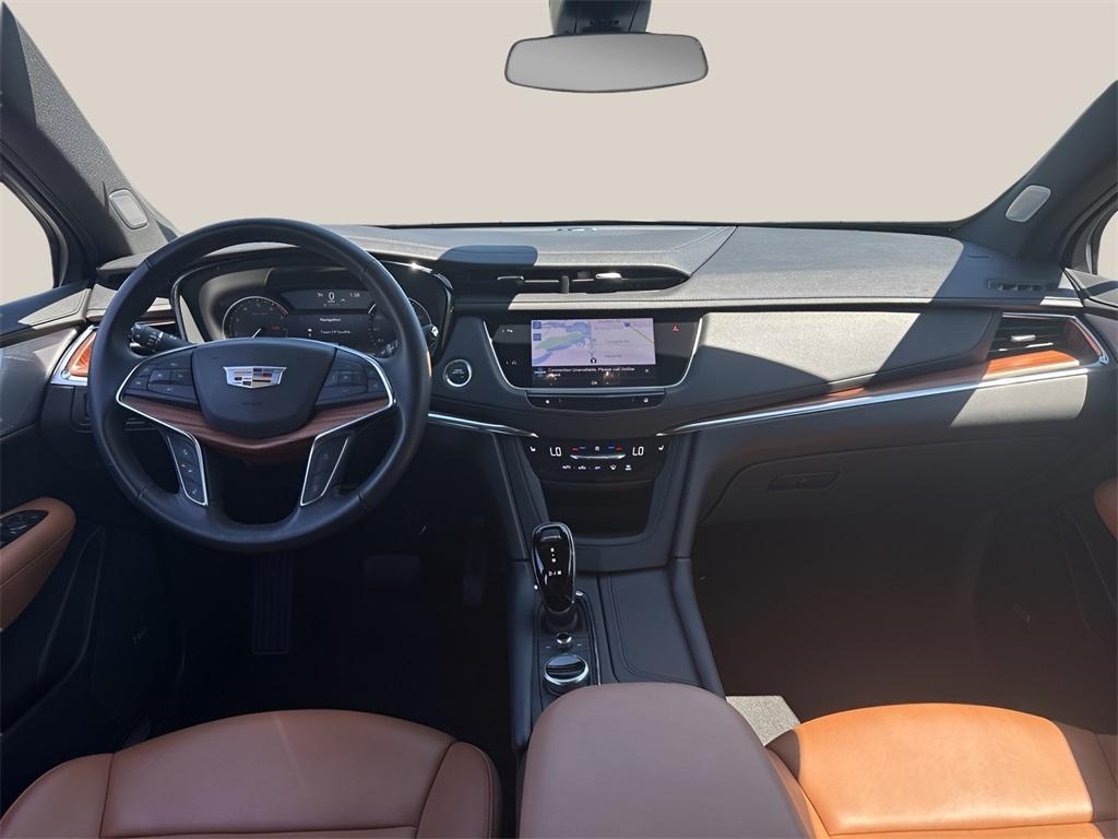 used 2023 Cadillac XT5 car, priced at $38,991