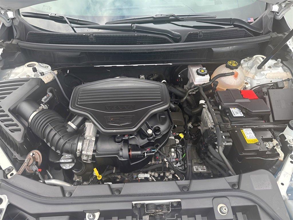 used 2022 Cadillac XT5 car, priced at $27,991