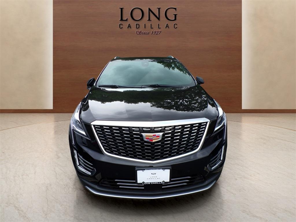 new 2025 Cadillac XT5 car, priced at $57,190