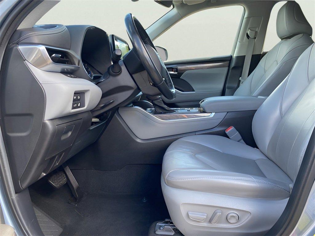 used 2021 Toyota Highlander Hybrid car, priced at $37,991