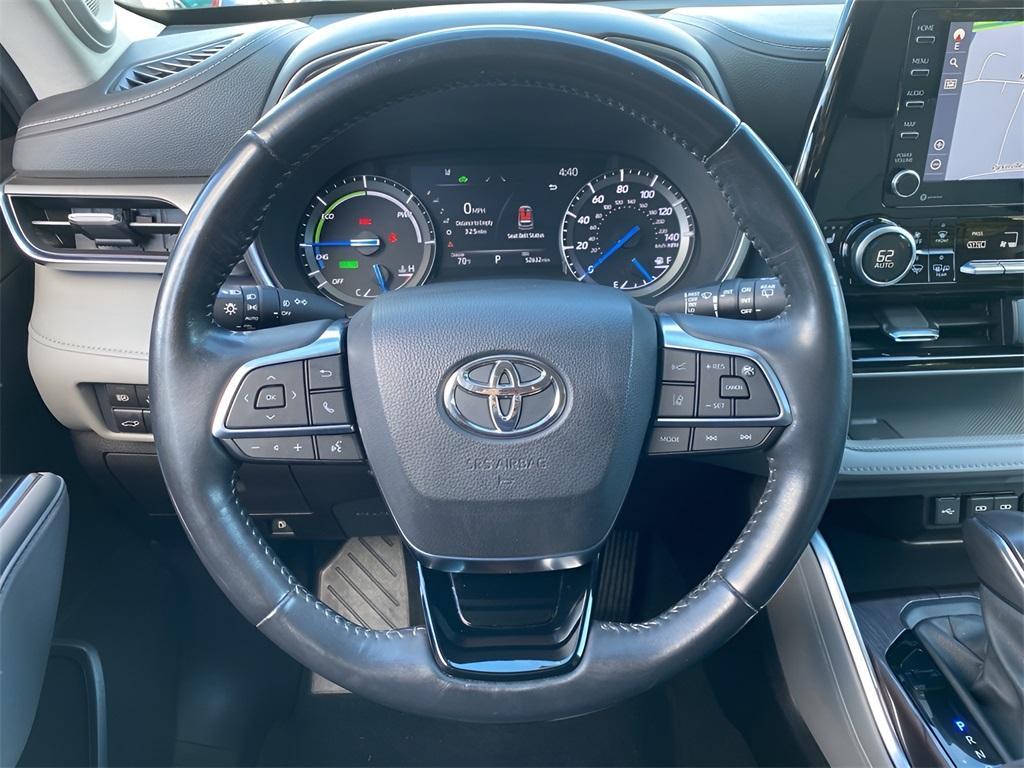 used 2021 Toyota Highlander Hybrid car, priced at $36,891