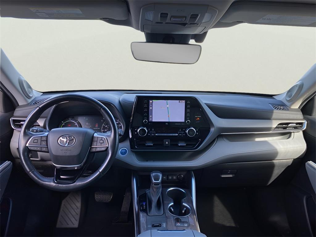 used 2021 Toyota Highlander Hybrid car, priced at $36,891