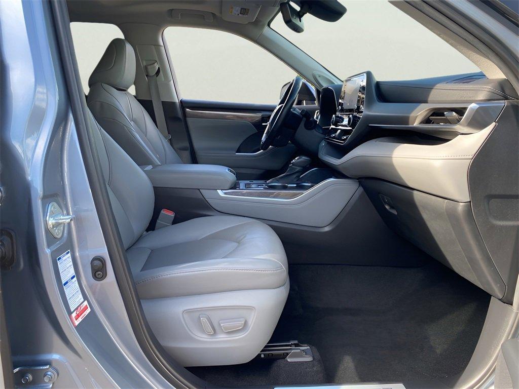 used 2021 Toyota Highlander Hybrid car, priced at $37,991