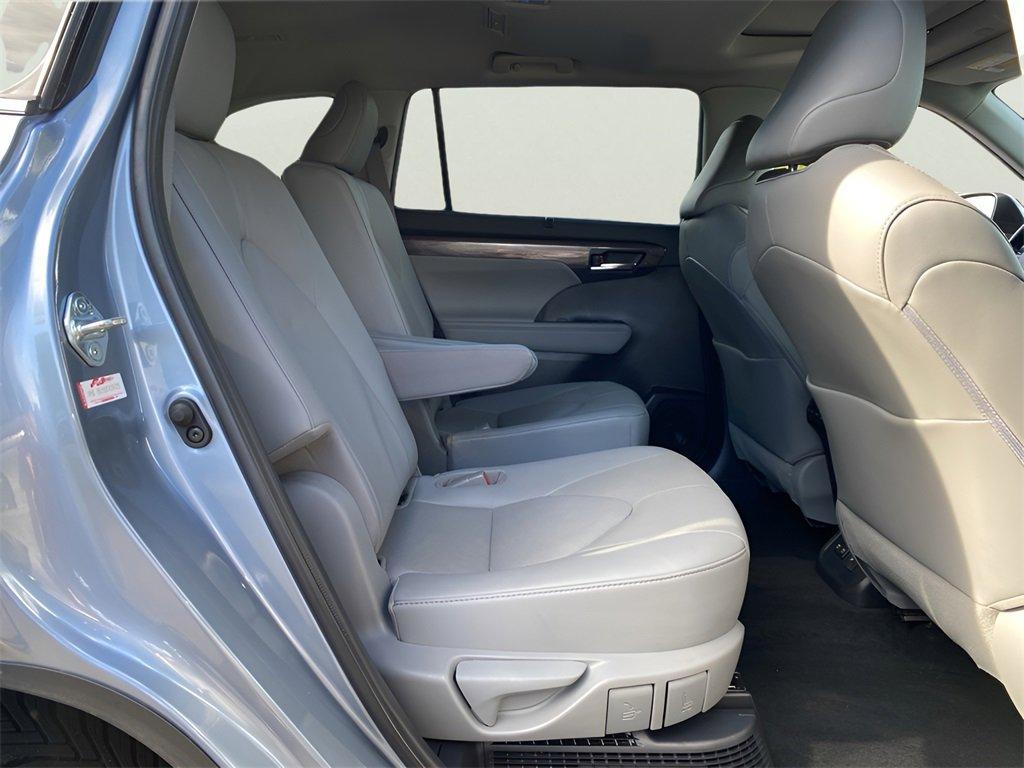 used 2021 Toyota Highlander Hybrid car, priced at $37,991