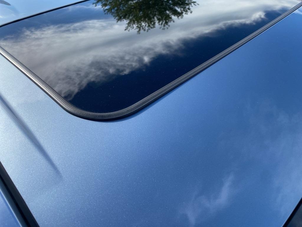 used 2021 Toyota Highlander Hybrid car, priced at $36,891