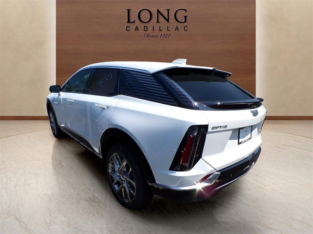 new 2025 Cadillac OPTIQ car, priced at $58,915
