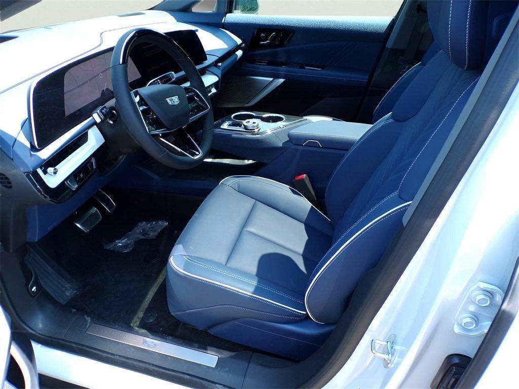 new 2025 Cadillac OPTIQ car, priced at $58,915