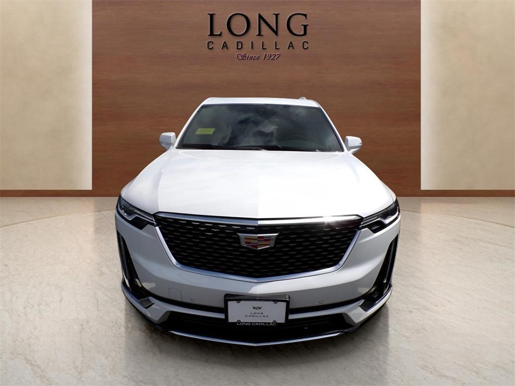 new 2025 Cadillac XT6 car, priced at $52,165