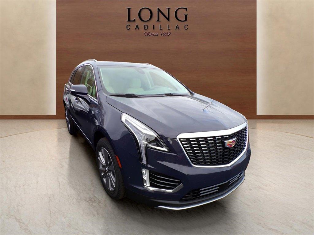 new 2025 Cadillac XT5 car, priced at $58,190