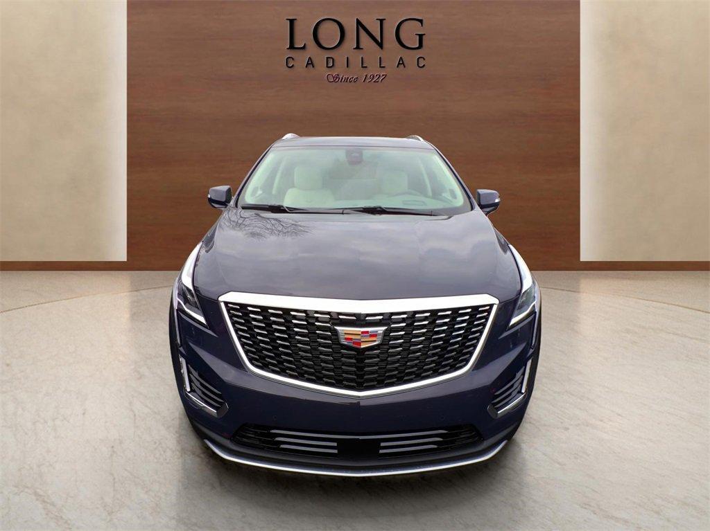 new 2025 Cadillac XT5 car, priced at $58,190