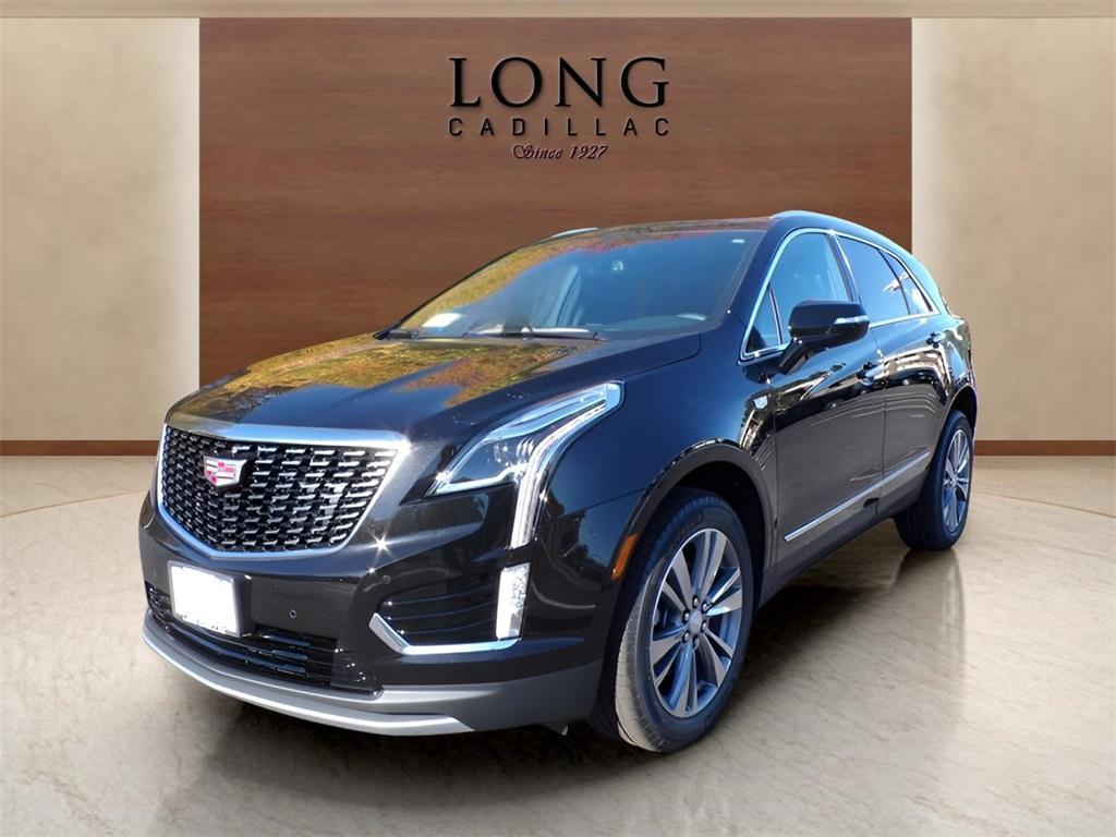 new 2025 Cadillac XT5 car, priced at $53,715