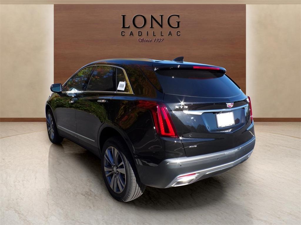 new 2025 Cadillac XT5 car, priced at $53,715