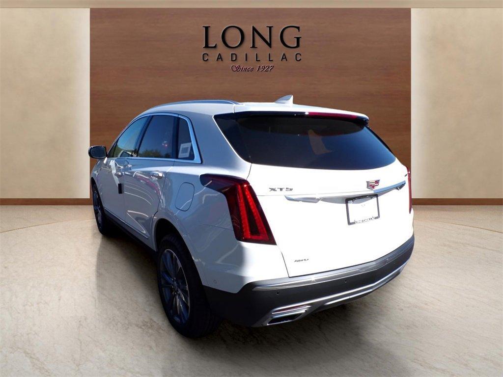 new 2025 Cadillac XT5 car, priced at $57,890