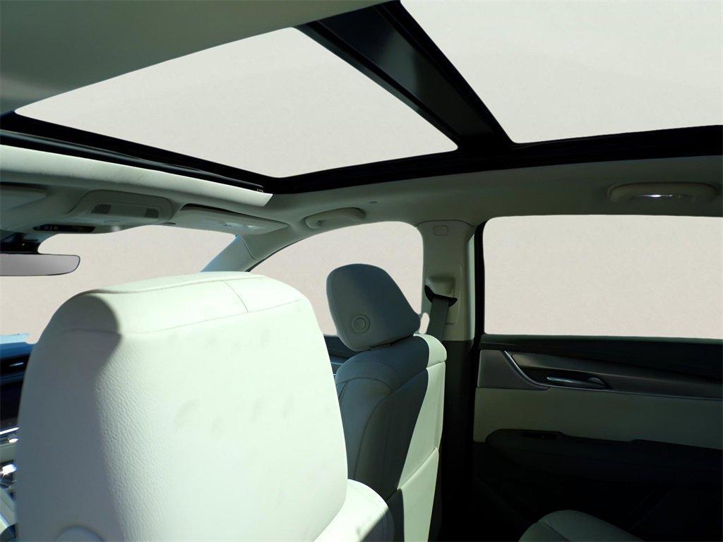 new 2025 Cadillac XT5 car, priced at $57,890