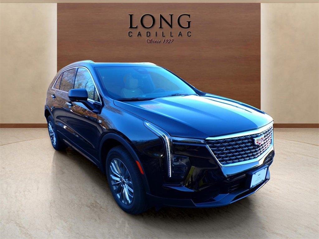 new 2025 Cadillac XT4 car, priced at $49,015