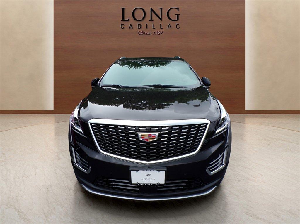 new 2025 Cadillac XT5 car, priced at $56,190