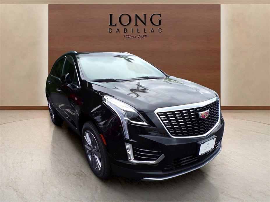 new 2025 Cadillac XT5 car, priced at $56,190