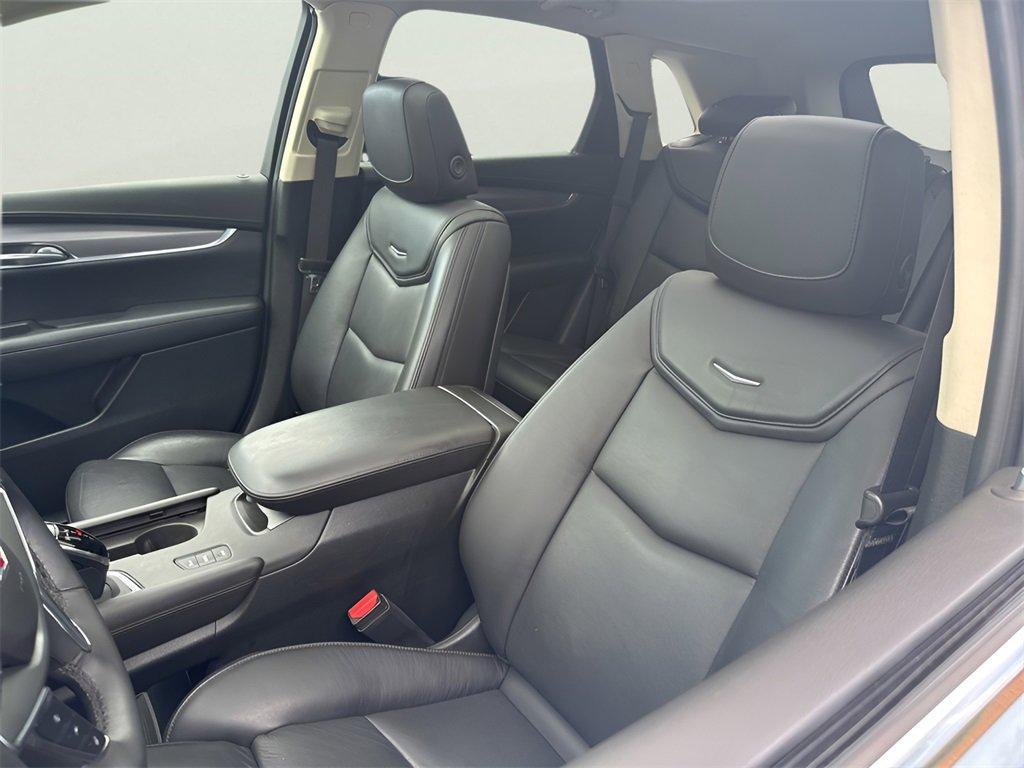 used 2017 Cadillac XT5 car, priced at $21,991
