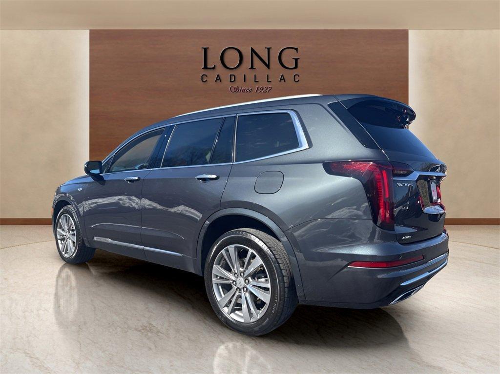 used 2022 Cadillac XT6 car, priced at $38,991