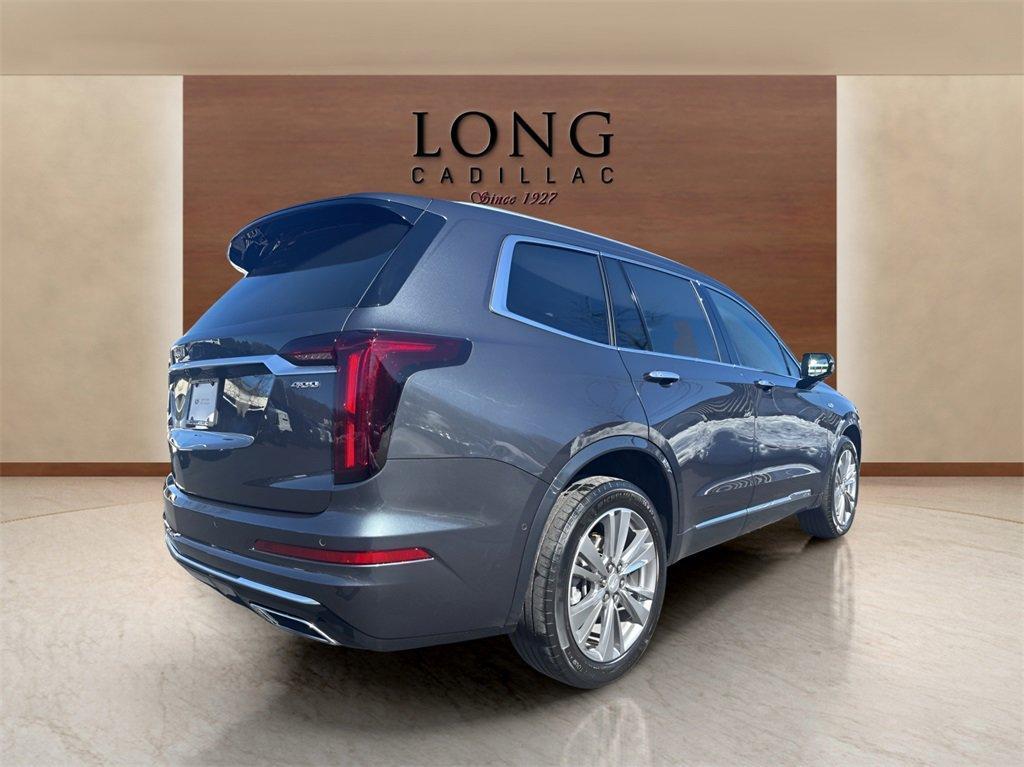 used 2022 Cadillac XT6 car, priced at $38,991