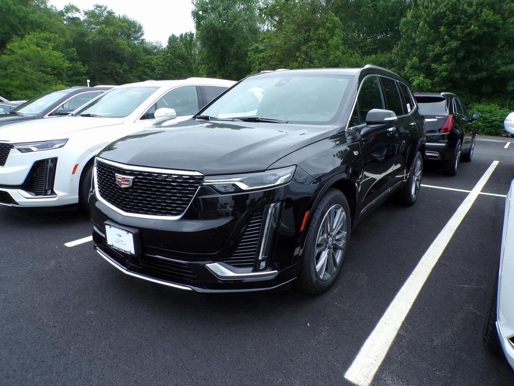 new 2025 Cadillac XT6 car, priced at $62,215