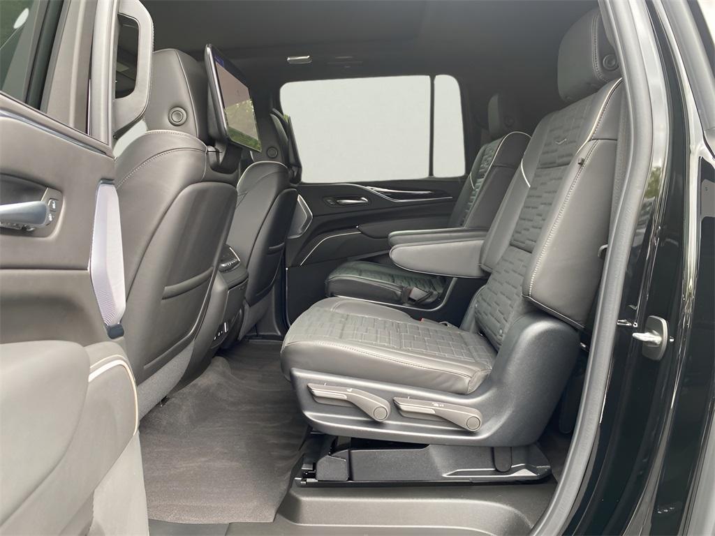 used 2024 Cadillac Escalade ESV car, priced at $138,891