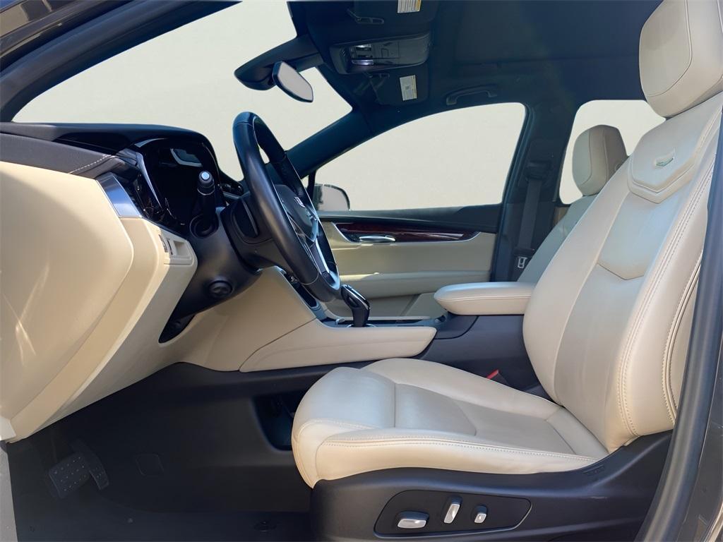 used 2019 Cadillac XT5 car, priced at $25,991