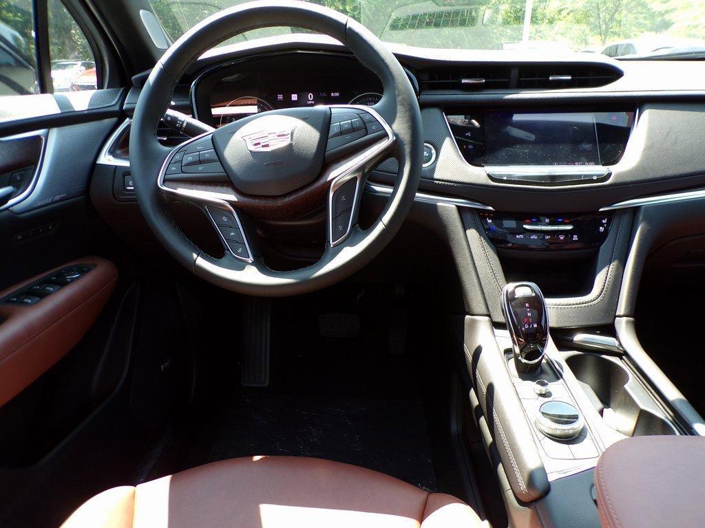 new 2025 Cadillac XT5 car, priced at $59,935