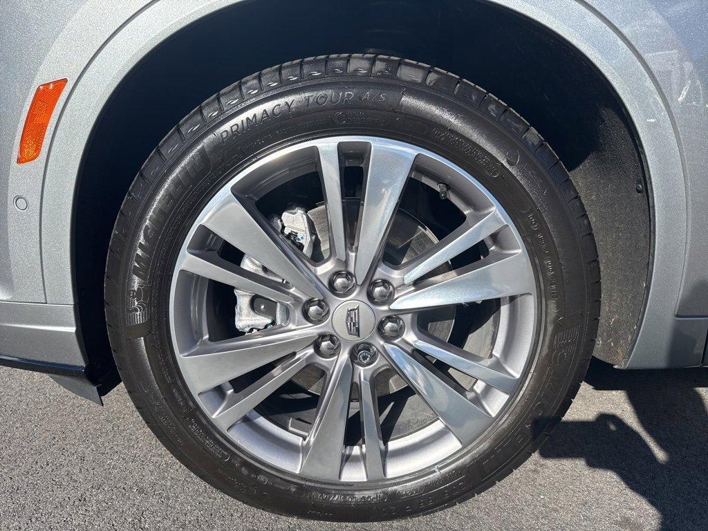used 2025 Cadillac XT6 car, priced at $59,991