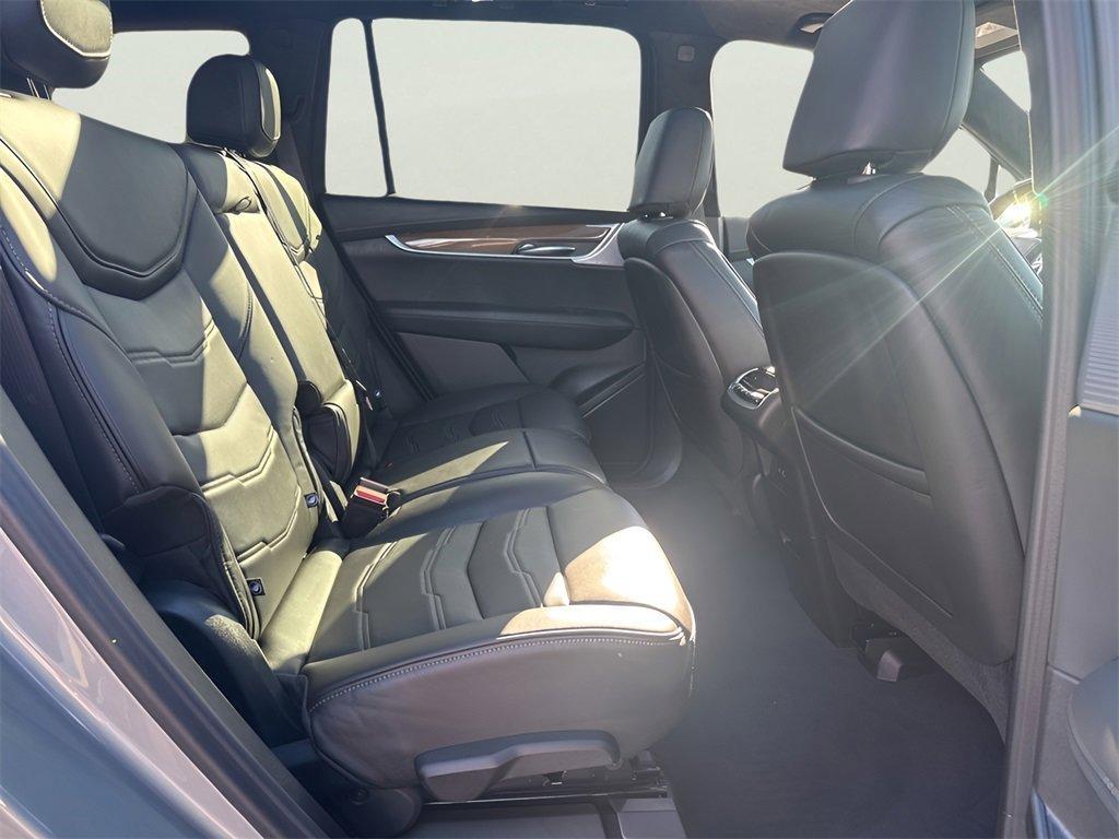 used 2025 Cadillac XT6 car, priced at $59,991