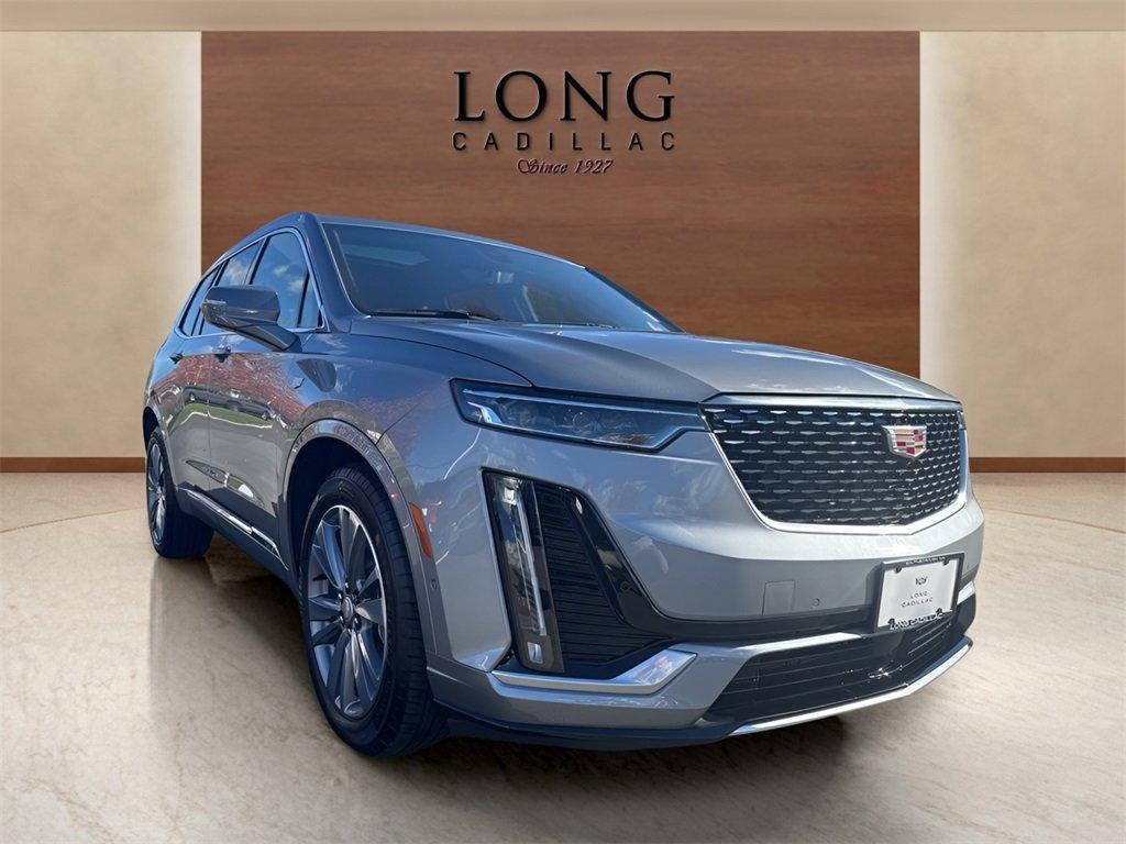 used 2025 Cadillac XT6 car, priced at $59,991