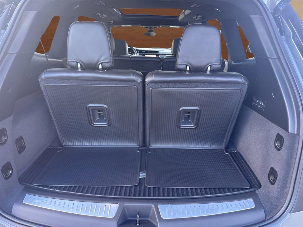 used 2025 Cadillac XT6 car, priced at $59,991