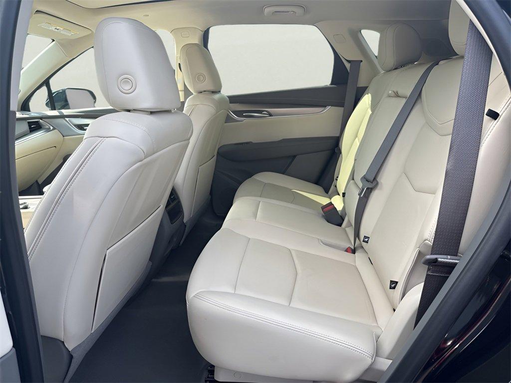 used 2022 Cadillac XT5 car, priced at $34,991