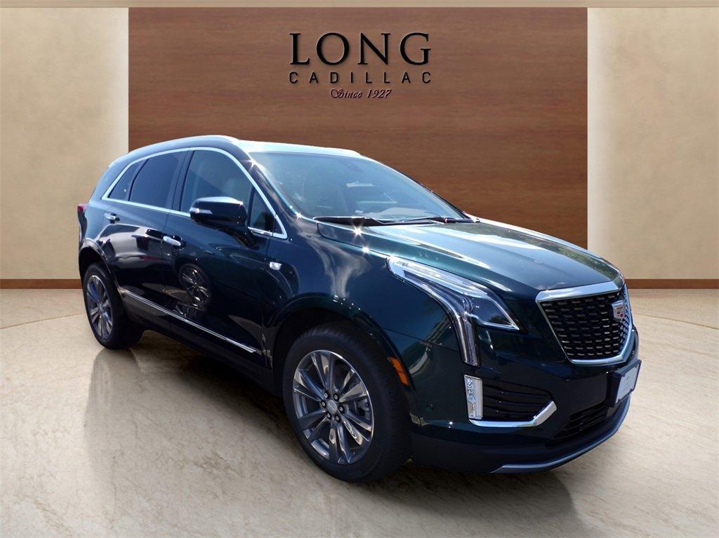 new 2025 Cadillac XT5 car, priced at $56,190