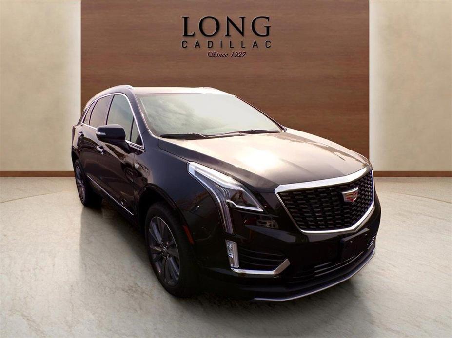 new 2025 Cadillac XT5 car, priced at $58,485