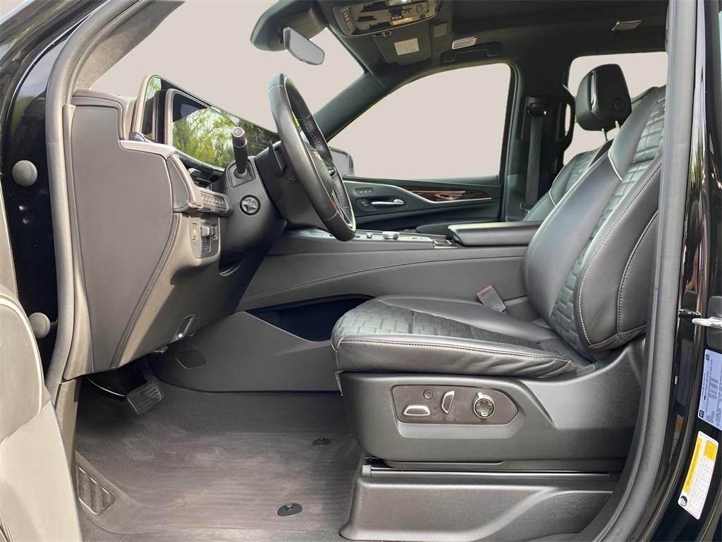 used 2022 Cadillac Escalade car, priced at $76,991