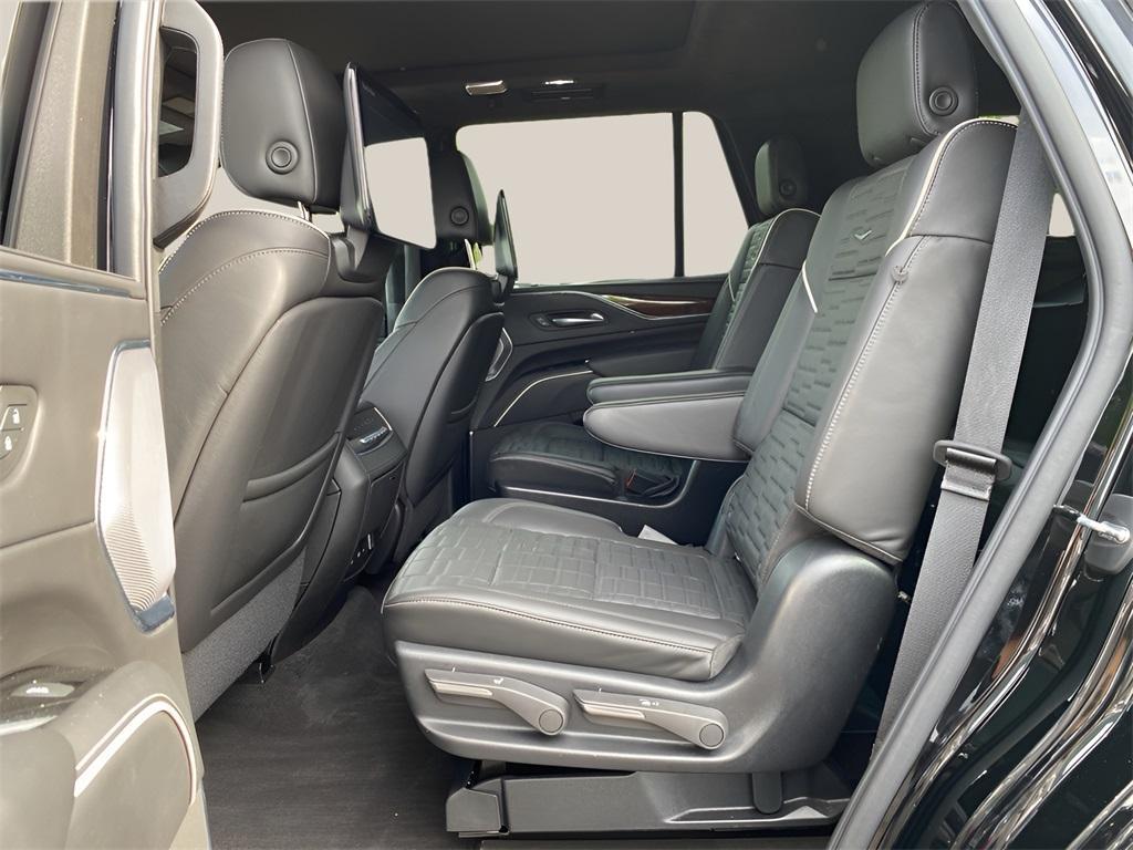 used 2022 Cadillac Escalade car, priced at $76,991
