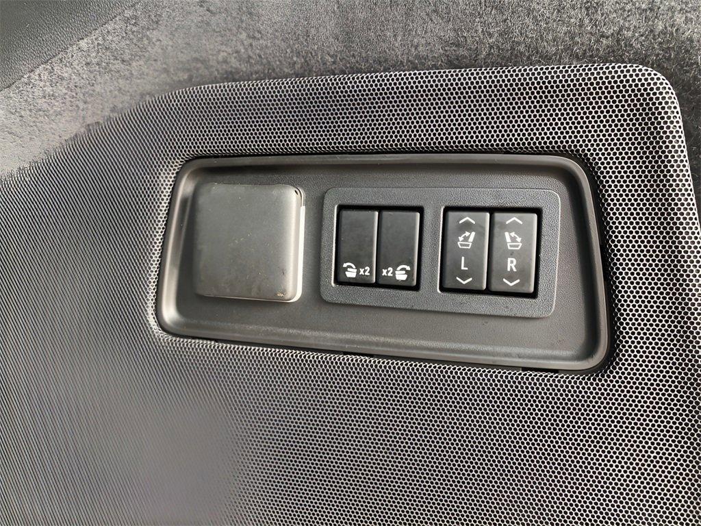 used 2022 Cadillac Escalade car, priced at $76,991