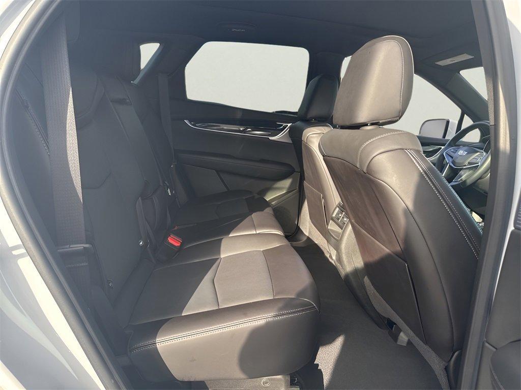 used 2025 Cadillac XT5 car, priced at $45,991