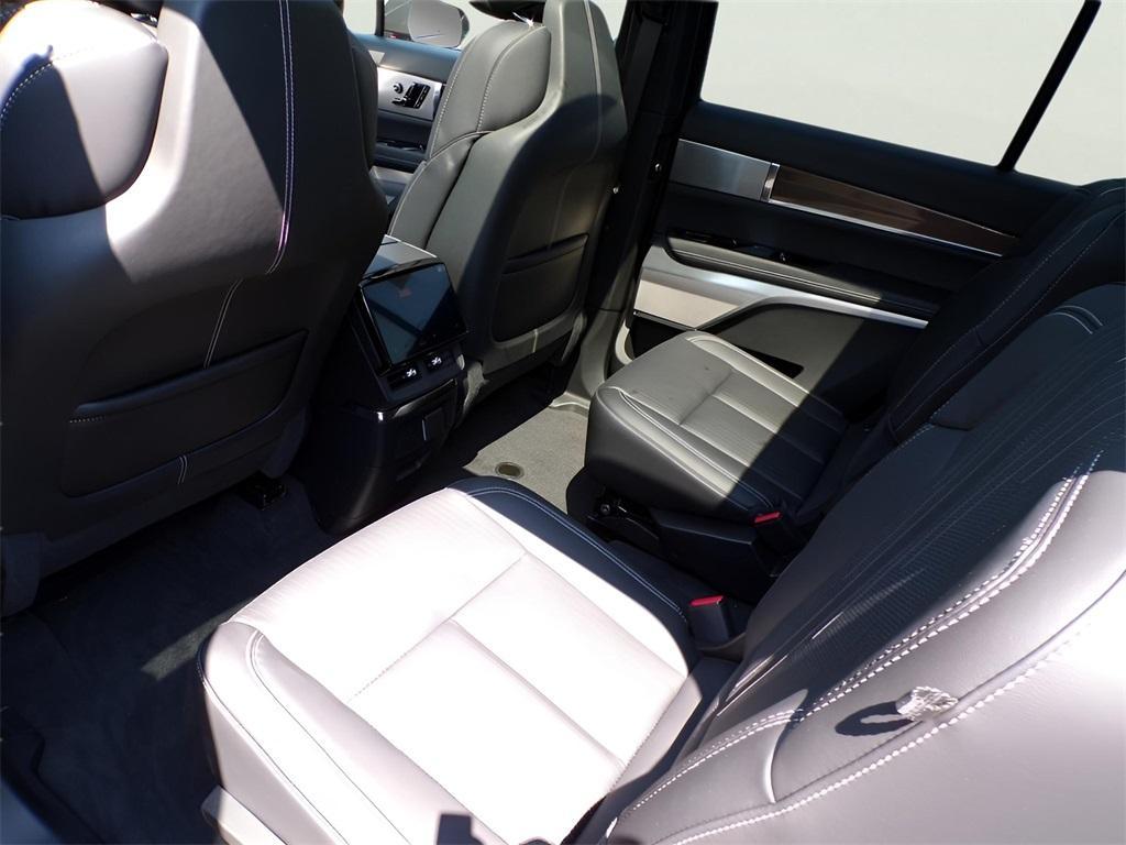 new 2026 Cadillac VISTIQ car, priced at $81,115