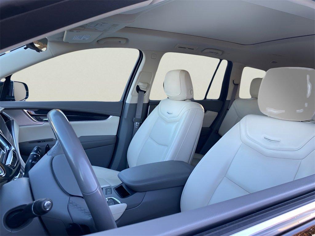 used 2021 Cadillac XT6 car, priced at $29,991